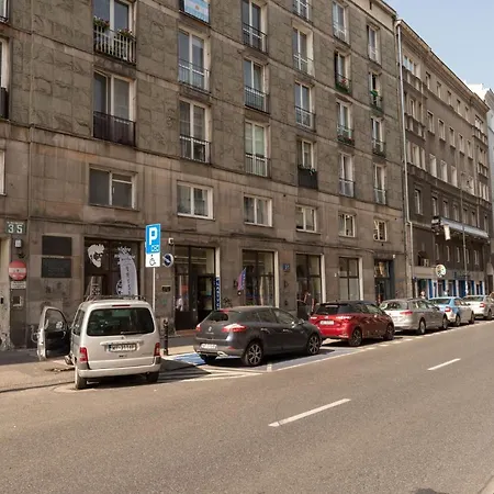 Center Boutique * وارسو